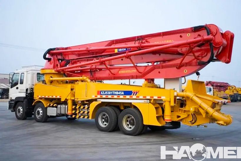 concrete pump truck
