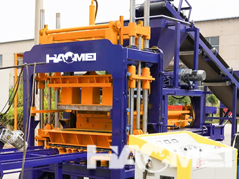 Small automatic brick making machine