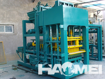 Small cement brick machine