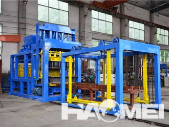 Large brick making machine