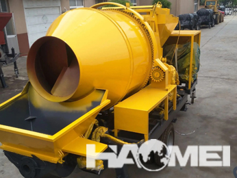 Diesel concrete mixer