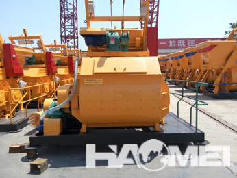 Concrete mixer of construction machinery